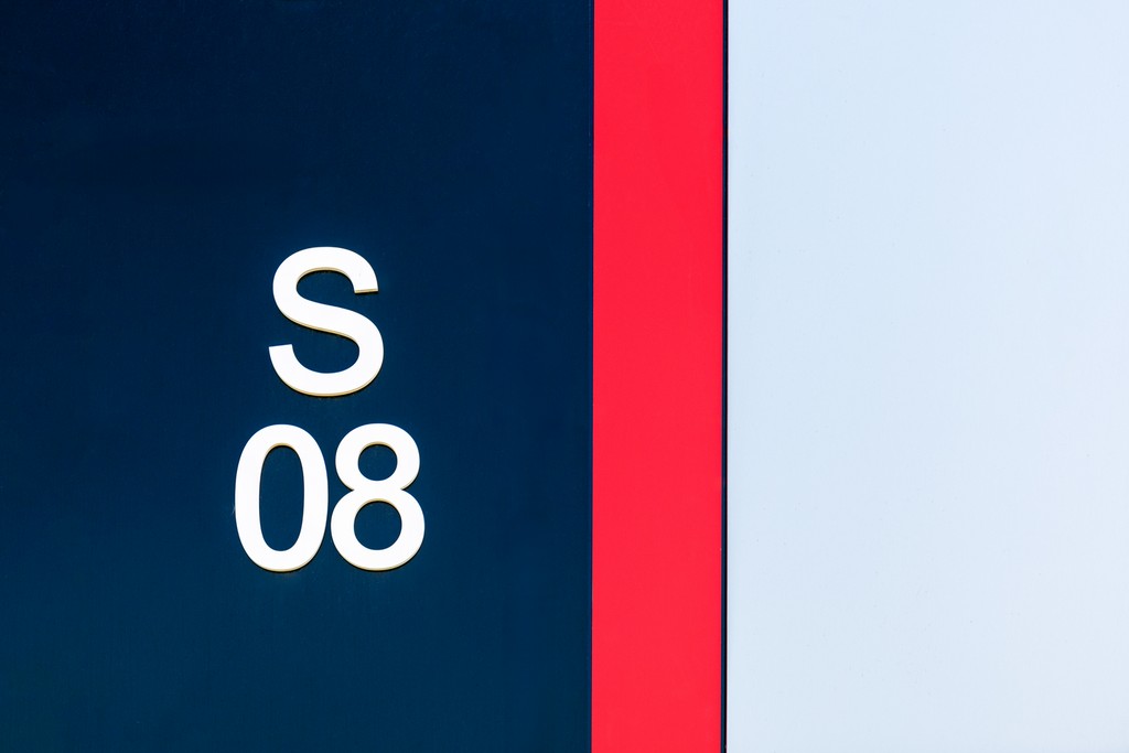 s08
