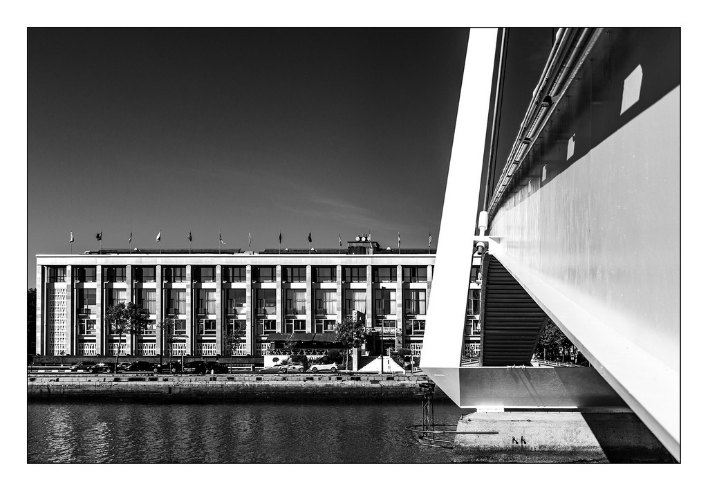 La Passerelle Et Le Pasino