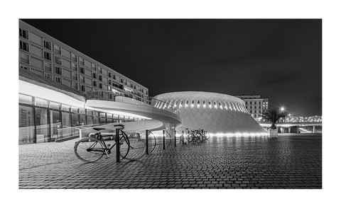 Niemeyer By Night